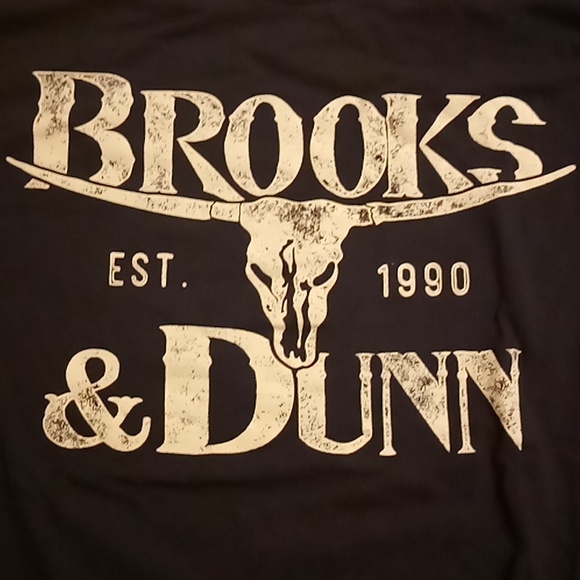 Unisex small Brooks & Dunn t-shirt - Picture 2 of 3
